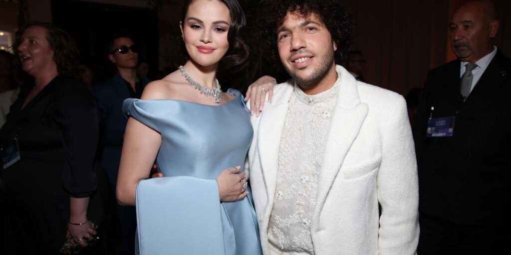 Linguagem do amor de Selena Gomez e Benny Blanco é combinar looks; veja