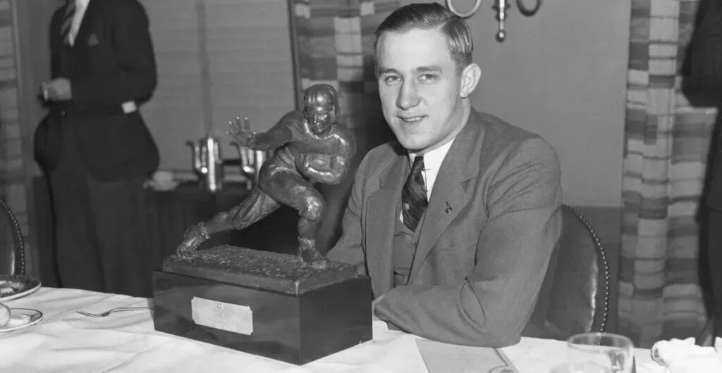 Draft da NFL: primeiro jogador draftado na história nunca atuou; conheça