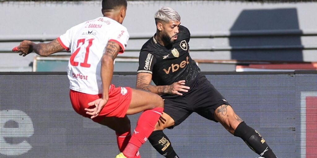 Red Bull Bragantino supera o Botafogo e vence a primeira no Brasileiro