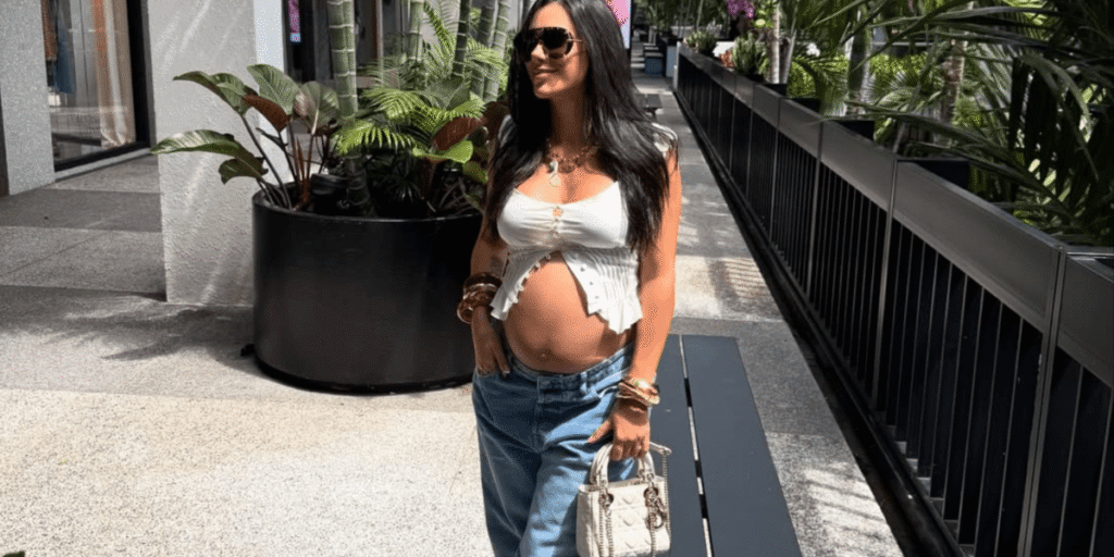 Bruna Biancardi exibe barriga de grávida durante viagem aos Estados Unidos