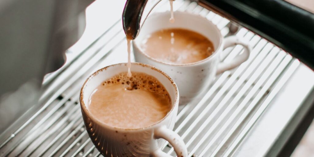 Preço do café salta 77% em um ano na inflação de março, mostra IBGE