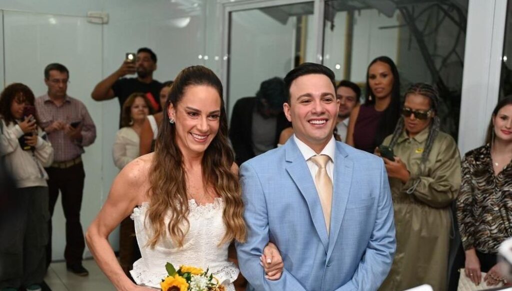 Silvia Abravanel se declara para Gustavo Moura após casamento civil; veja