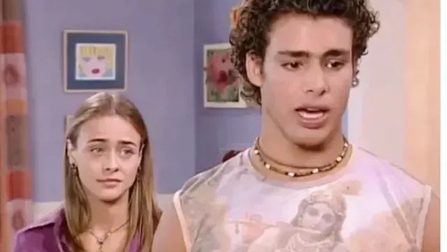 Atriz de "Malhação" diz que ensinou Cauã Reymond a beijar: "Ficou nervoso"