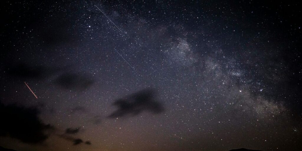 Céu de abril tem chuva de meteoros e Vênus com brilho máximo