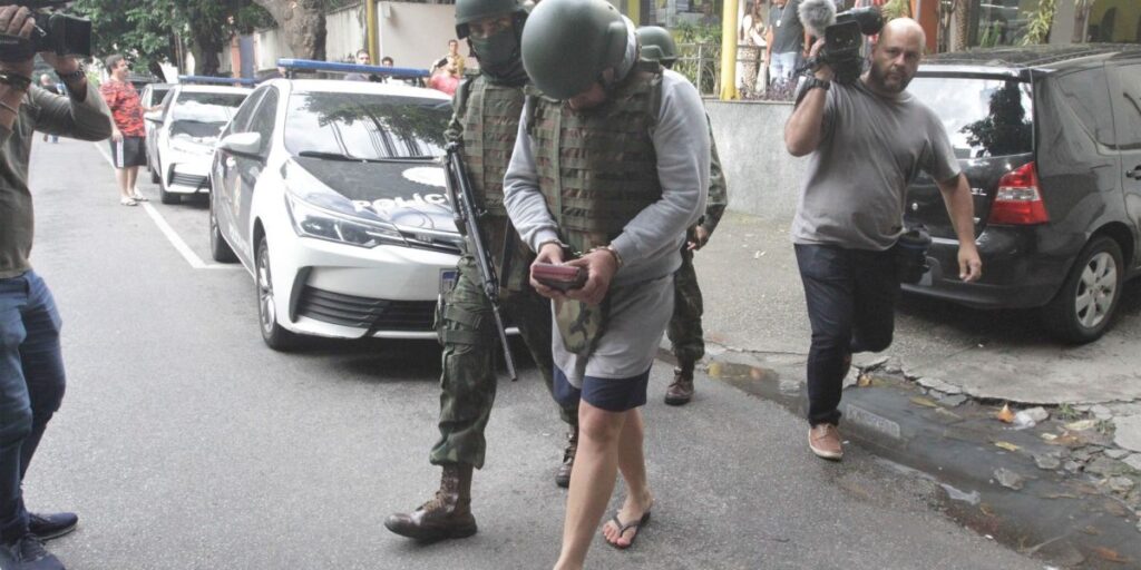 Militares da Marinha vão a julgamento por morte de policial civil no Rio