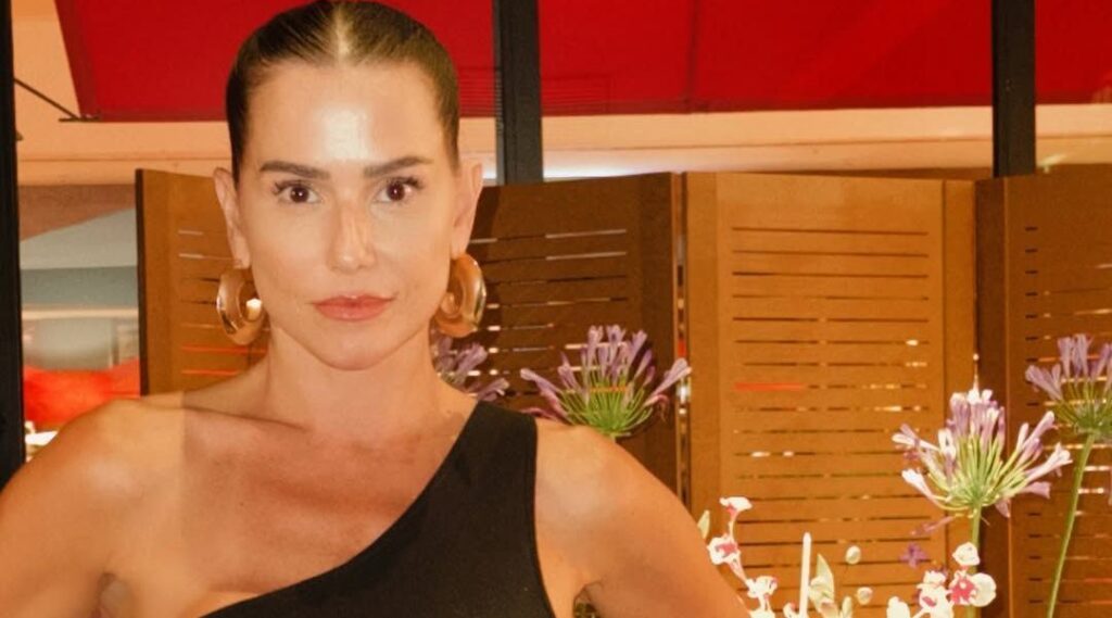 Deborah Secco diz que namorado a trocou por irmã: "Foi ruim"