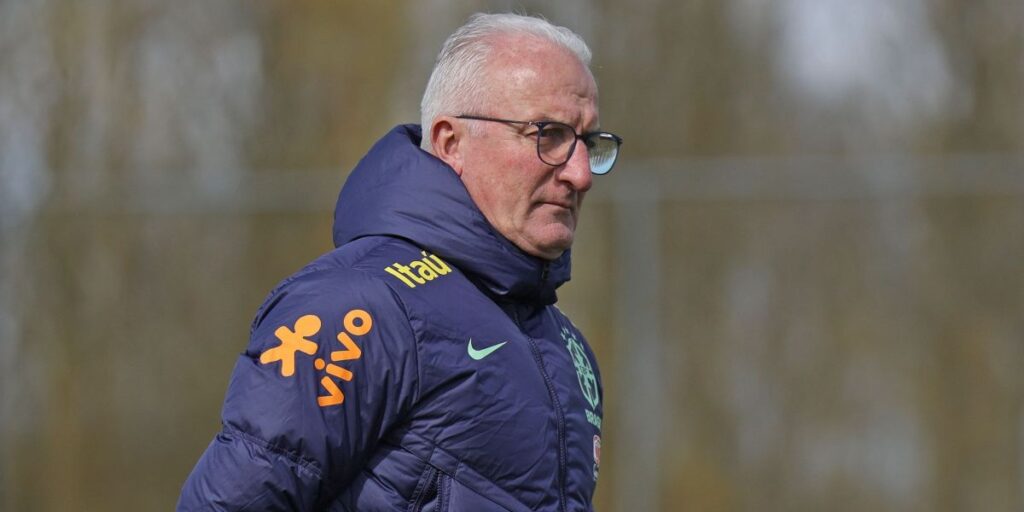 Dorival Júnior aumenta pedida salarial e Corinthians vive Dia D por técnico