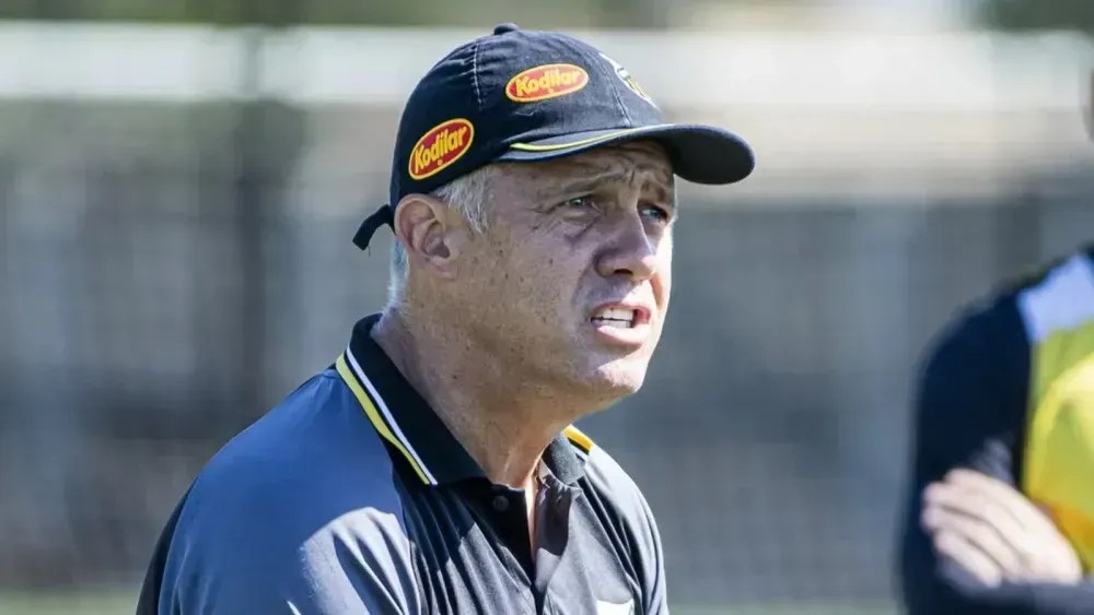 Às vésperas da Série B, Novorizontino demite técnico Eduardo Baptista