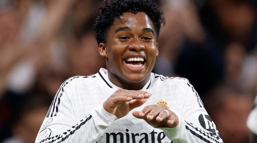 Endrick faz golaço após quase marcar de bicicleta pelo Real Madrid; veja