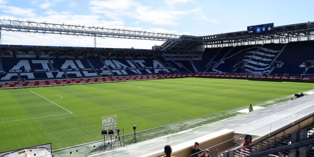 Morte de membro de comissão técnica adia partida do Campeonato Italiano