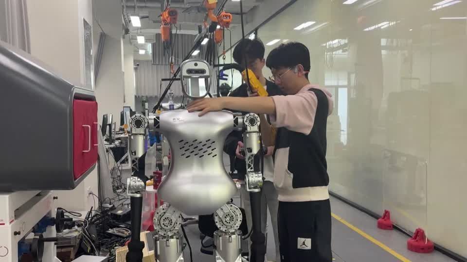 Primeira meia maratona de robôs do mundo é adiada devido ao tempo