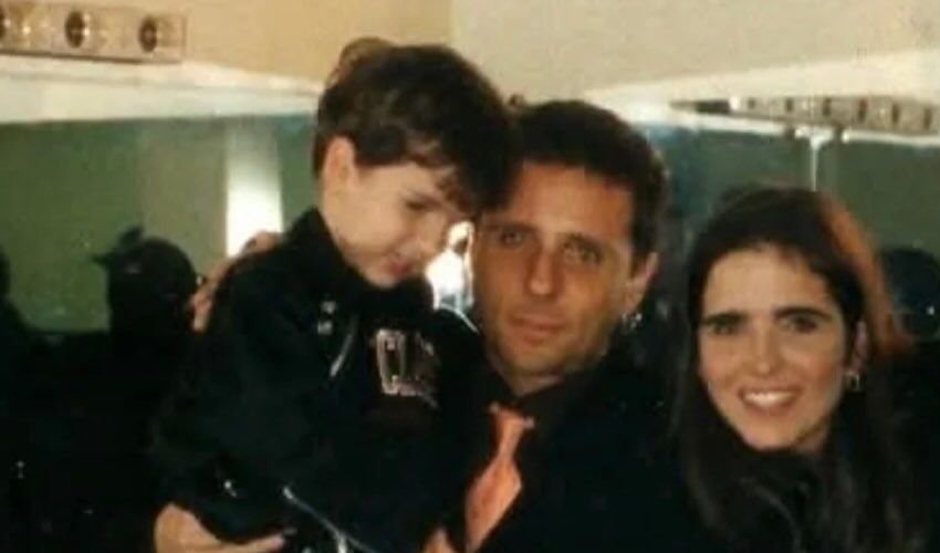 Após cirurgia de Tony Bellotto, filho posta foto com o pai e recebe apoio