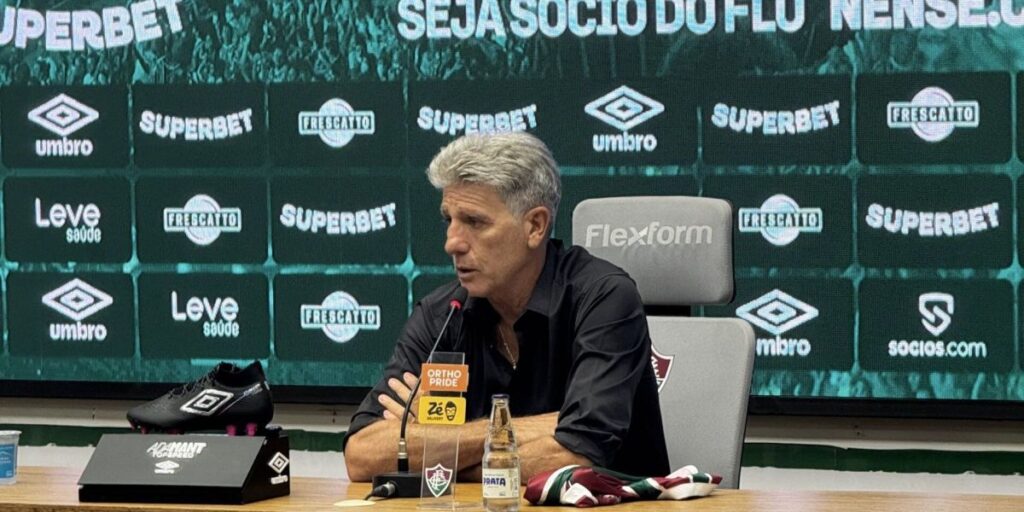 Apresentação de Renato no Fluminense tem "perrengue" durante coletiva; veja