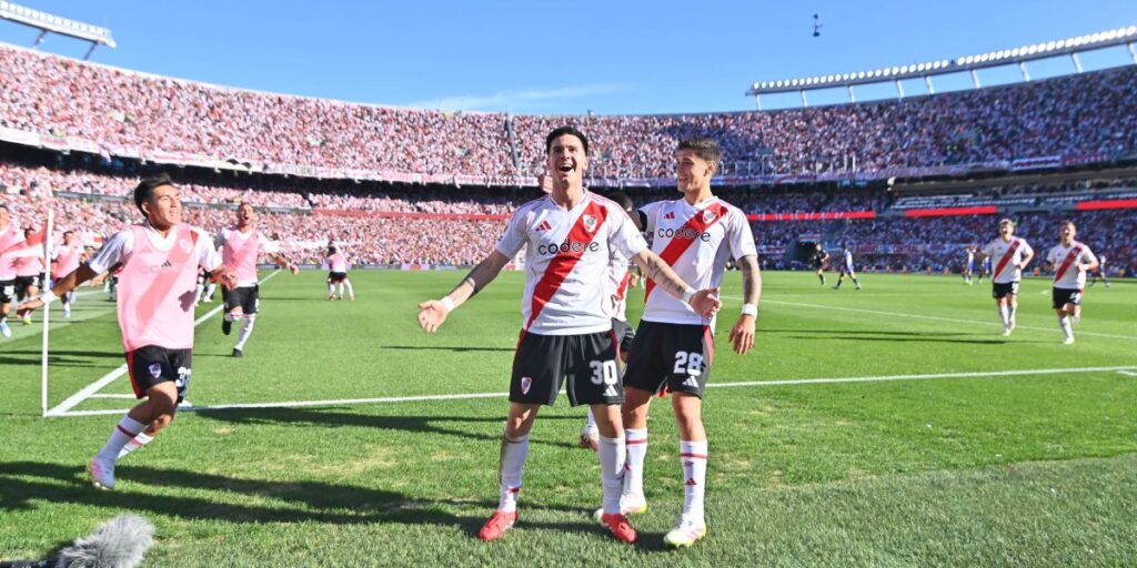 River Plate vence Boca Juniors com golaço de joia argentina