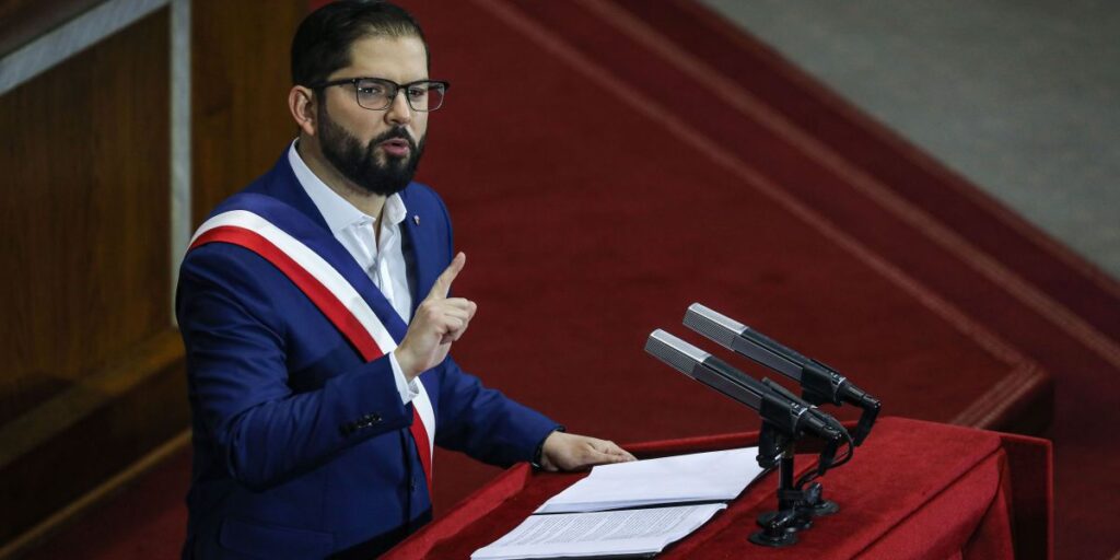 Presidente do Chile lamenta violência e mortes em Colo-Colo x Fortaleza