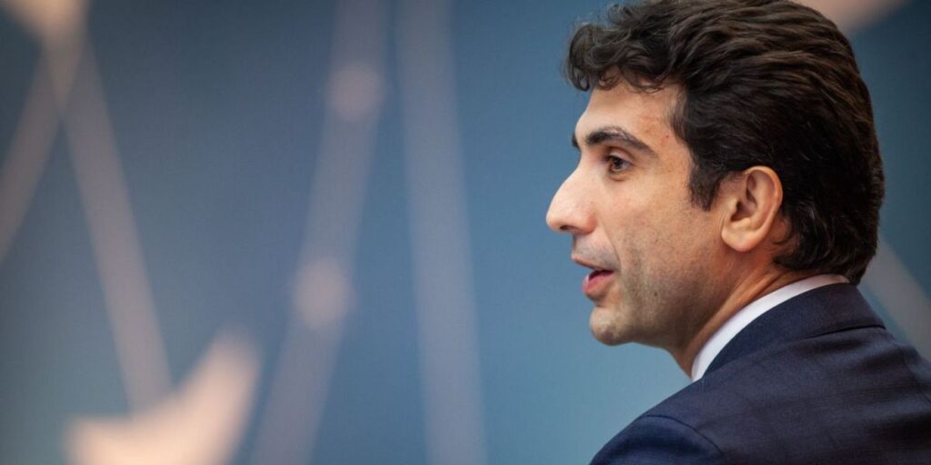 Galípolo se reúne com banqueiros e pode avançar negociação sobre Master