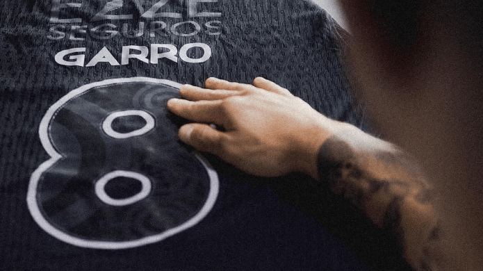 Médica do Corinthians dá prazo de retorno de Garro; veja previsão