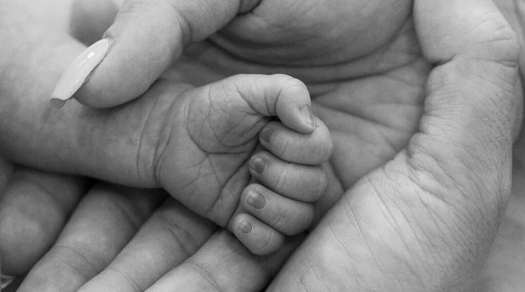 Schumacher viajou de helicóptero para nascimento da neta, diz jornal