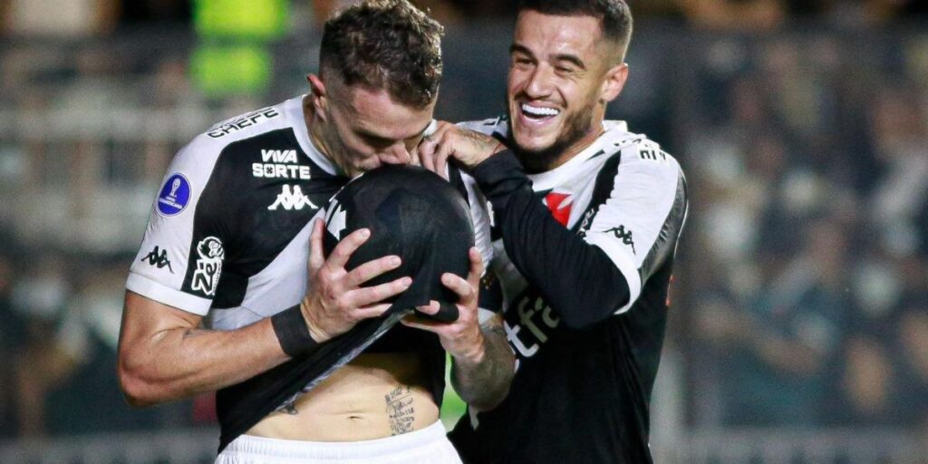 Vasco vence Puerto Cabello na Sul-Americana, e torcida pede “fora, Carille”
