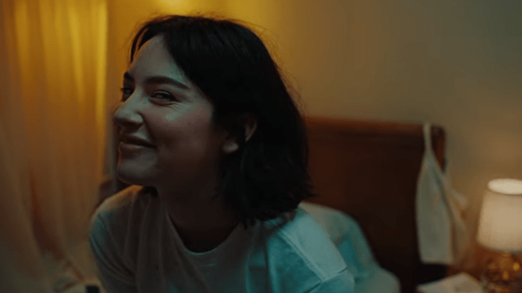 Após estourar em 2024, Gracie Abrams detalha próximos lançamentos