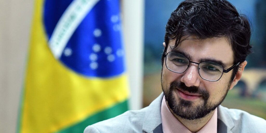 BNDES: Guilherme Mello será indicado para presidência do conselho