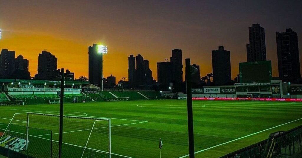 Goiás x Amazonas: horário e onde assistir ao jogo da Série B