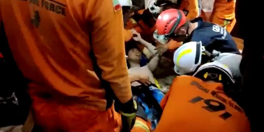 Homem é resgatado com vida 100 horas após terremoto em Mianmar