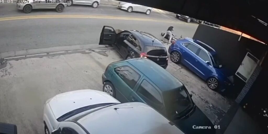 Vídeo: GCM reage a tentativa de assalto e atira contra criminoso