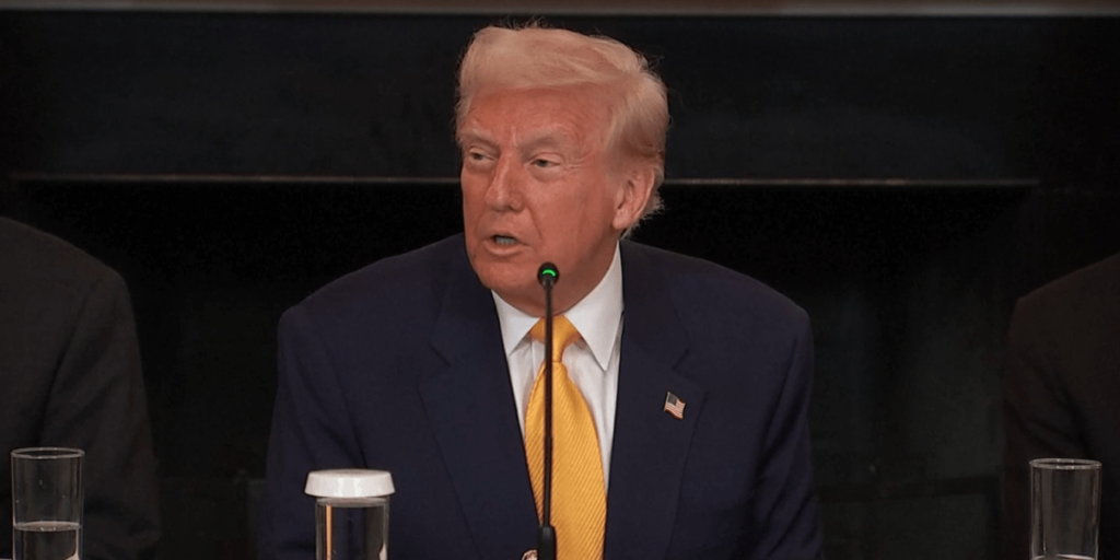 Trump reitera que conversou com presidente da China