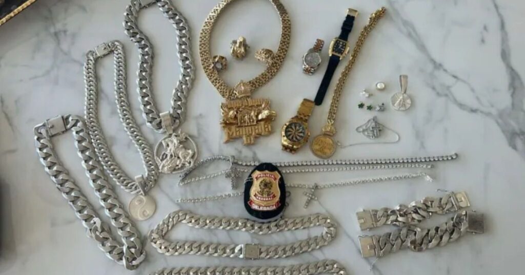 PF prende 4 policiais civis suspeitos de cobrar propina de funkeiros em SP