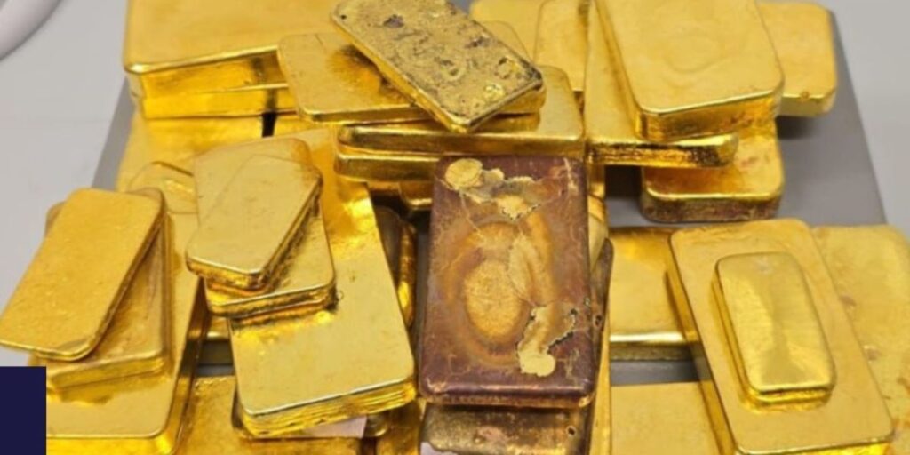 Ouro fecha em alta de 3,27% e renova recorde com fuga para ativos seguros