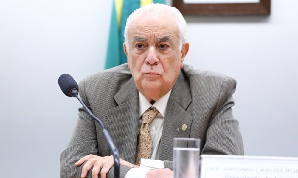 Deputado do PL que não assinou pedido de anistia é amigo de Moraes