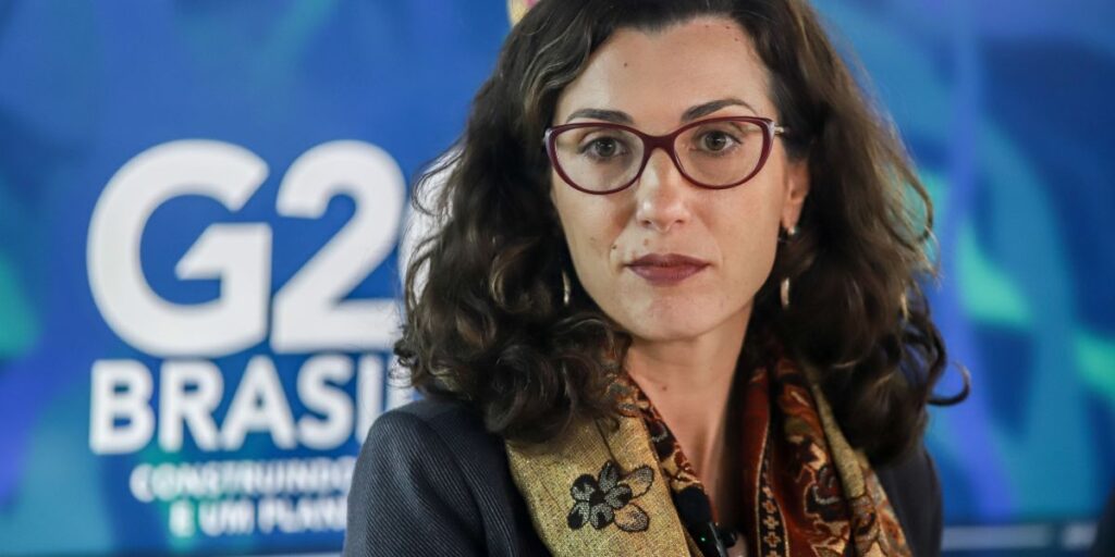 Não vai faltar recurso para Pronaf mesmo com juros altos, diz secretária