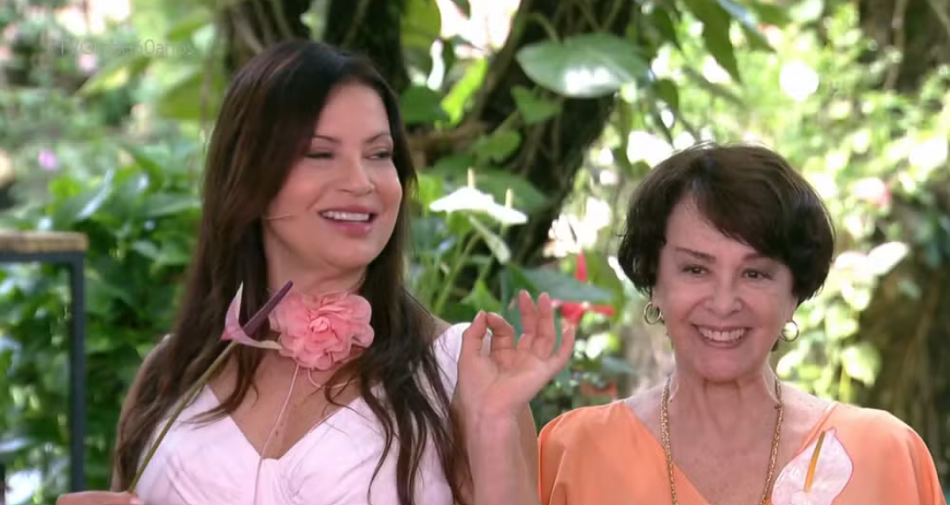 Após 33 anos, Isadora Ribeiro reencontra elenco de "Pedra sobre Pedra"