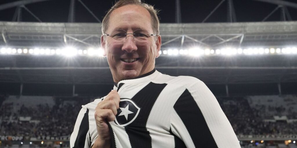 "De mãos dadas": Presidente do Botafogo exalta parceria com Textor