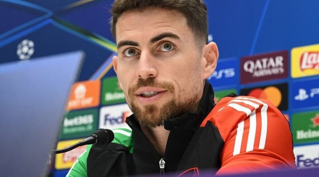 Flamengo encaminha acerto com Jorginho, do Arsenal