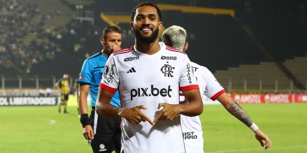Torcida do Flamengo entoa apelido inusitado de Juninho; veja