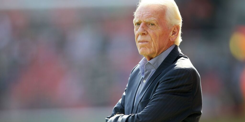 Lenda do Real Madrid, técnico holandês morre aos 82 anos