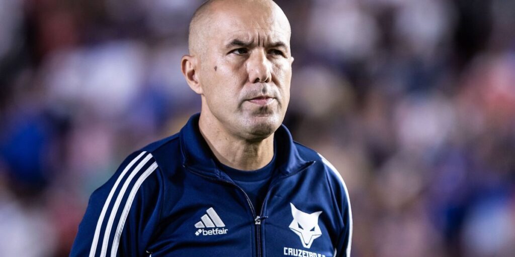 Jardim vira "dono" do futebol do Cruzeiro ao ganhar confiança de Pedrinho