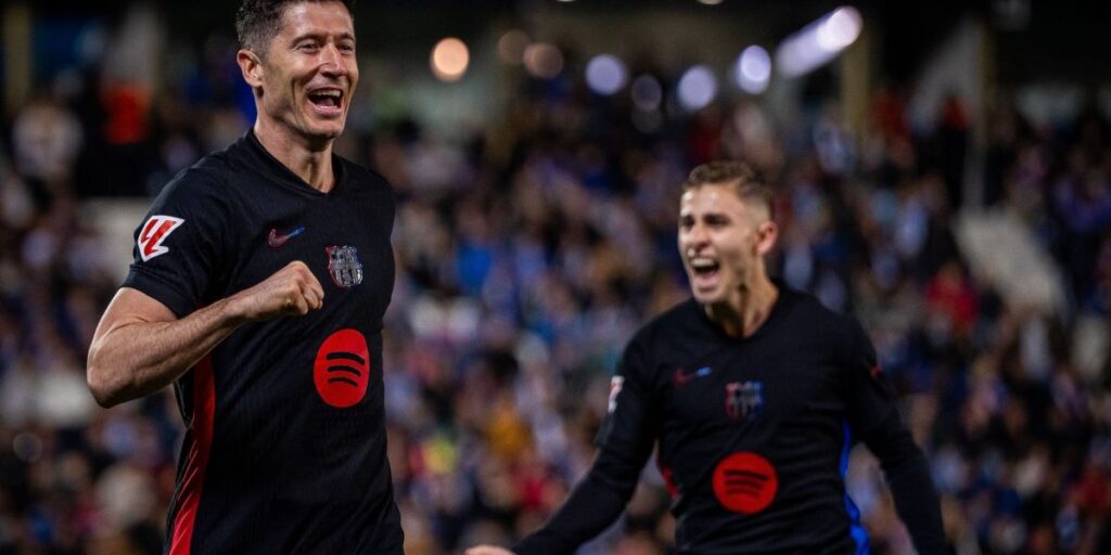 Barcelona conquista vitória magra e dispara na liderança de Laliga