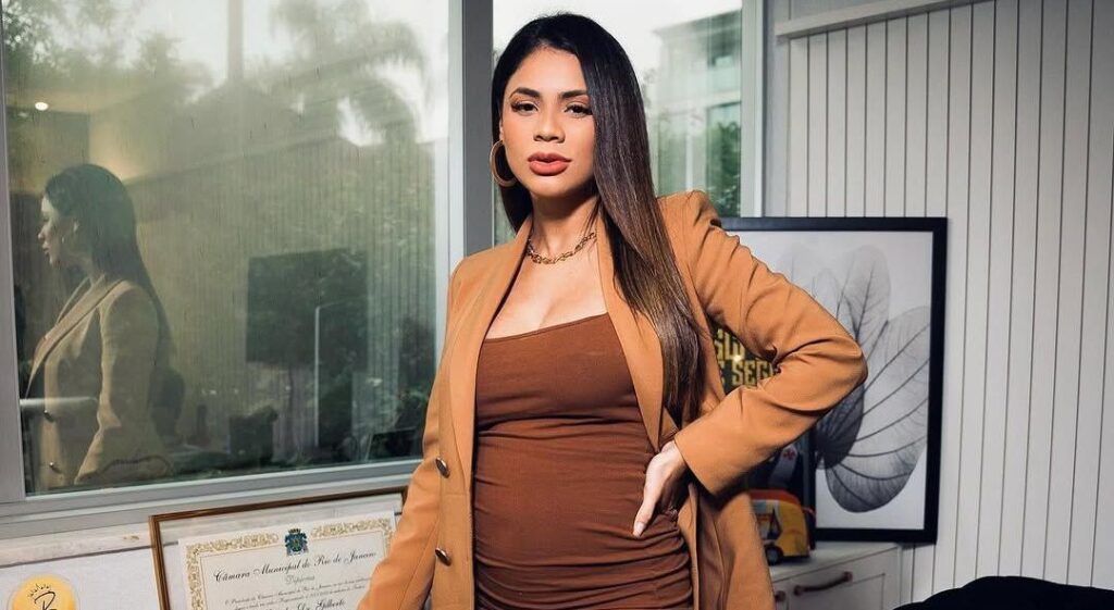 Dois meses após perder a filha, Lexa compartilha reflexão sobre luto