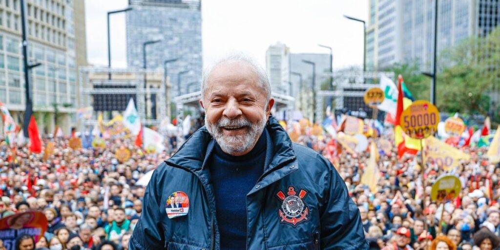 Quaest: 71% dizem que Lula não cumpre promessas de campanha; 24% que cumpre