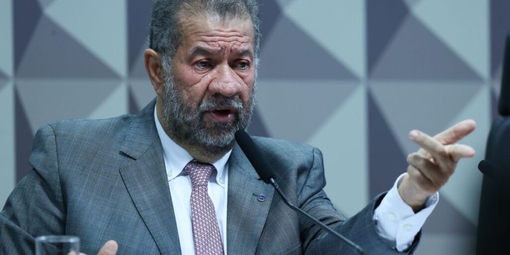 “Eu não posso responder por erros de terceiros”, diz Lupi