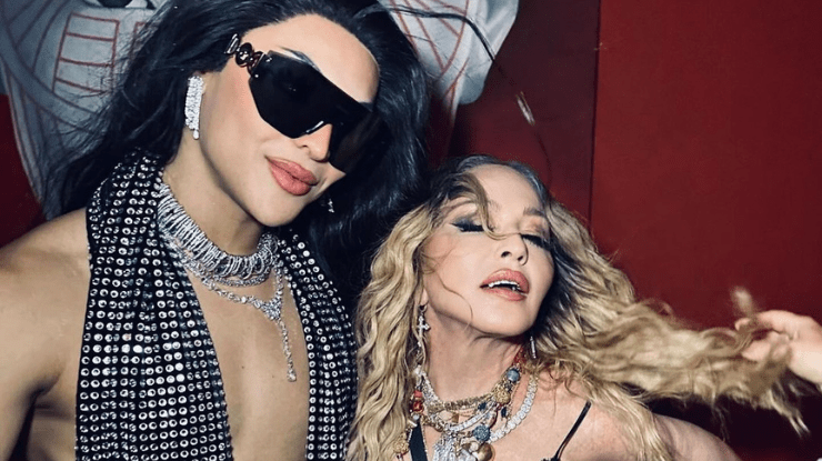 Pabllo Vittar relembra ensaio de show com Madonna: "Cuspiu em mim"