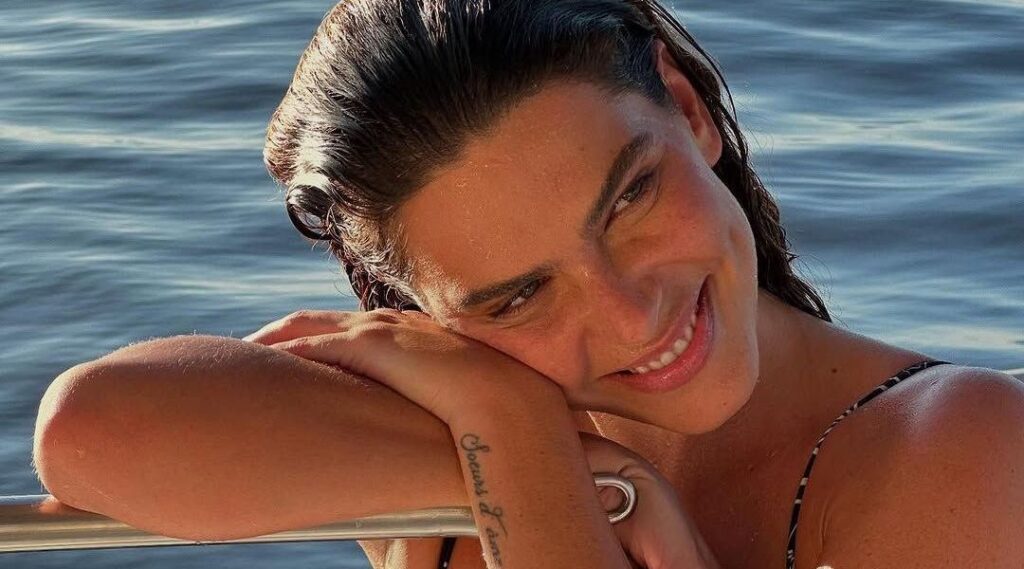 Ex de Cauã Reymond desabafa e web sugere indireta ao ator: "Vindo à tona"