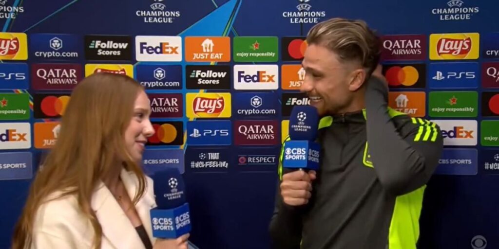 Jogador do Aston Villa é entrevistado pela irmã após derrota para o PSG