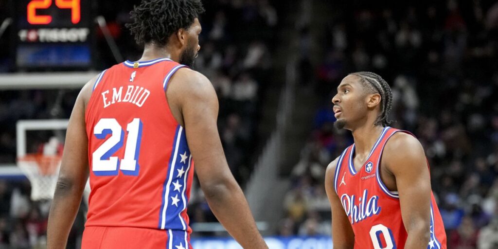 Astro do 76ers perderá o resto da temporada por lesão