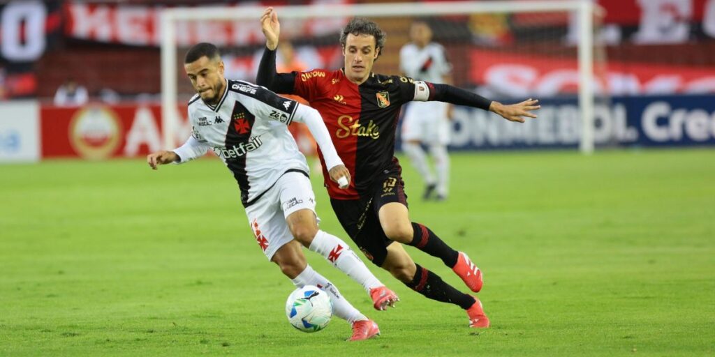 Vasco sofre com bola aérea do Melgar e empata na estreia da Sul-Americana