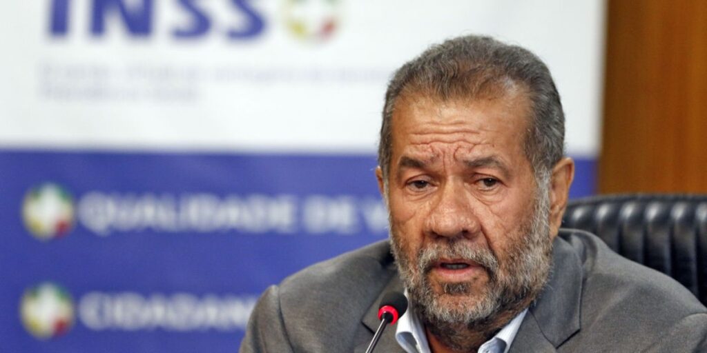 Lupi é esperado na Câmara em meio ao escândalo de fraudes no INSS