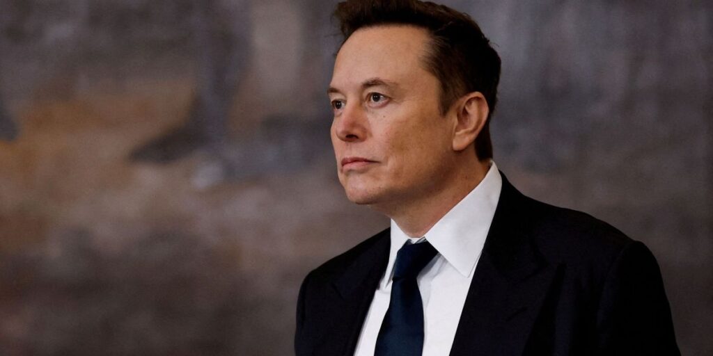 Tesla é alvo de protestos nos EUA em meio a boatos de que Musk deixará DOGE